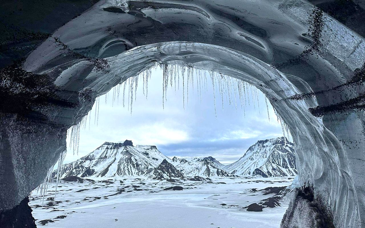 Vik: tour guidato in piccolo gruppo della grotta di ghiaccio di Katla — 7