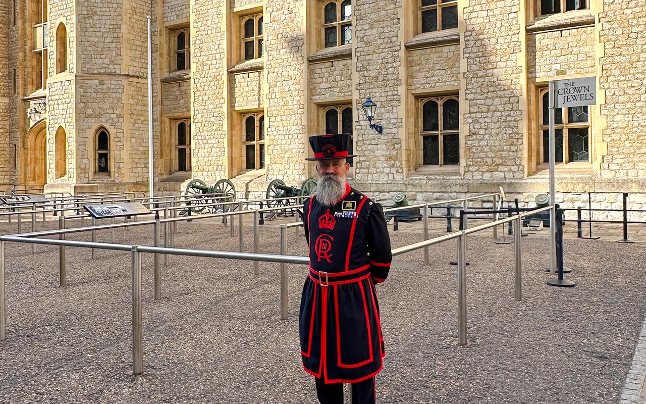 Biglietti per la Torre di Londra con accesso ai gioielli della Corona e incontro e saluto con il Beefeater