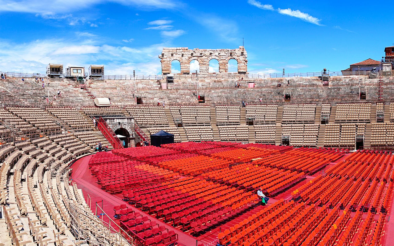 Tour a piedi di Verona con biglietti Salta la Fila per l'Arena — 4