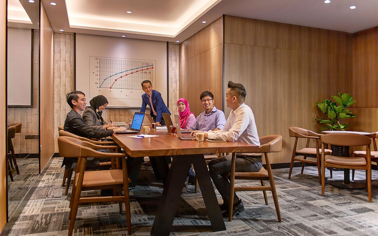 Plaza Premium First Lounge: KLIA Terminal 1 — 3