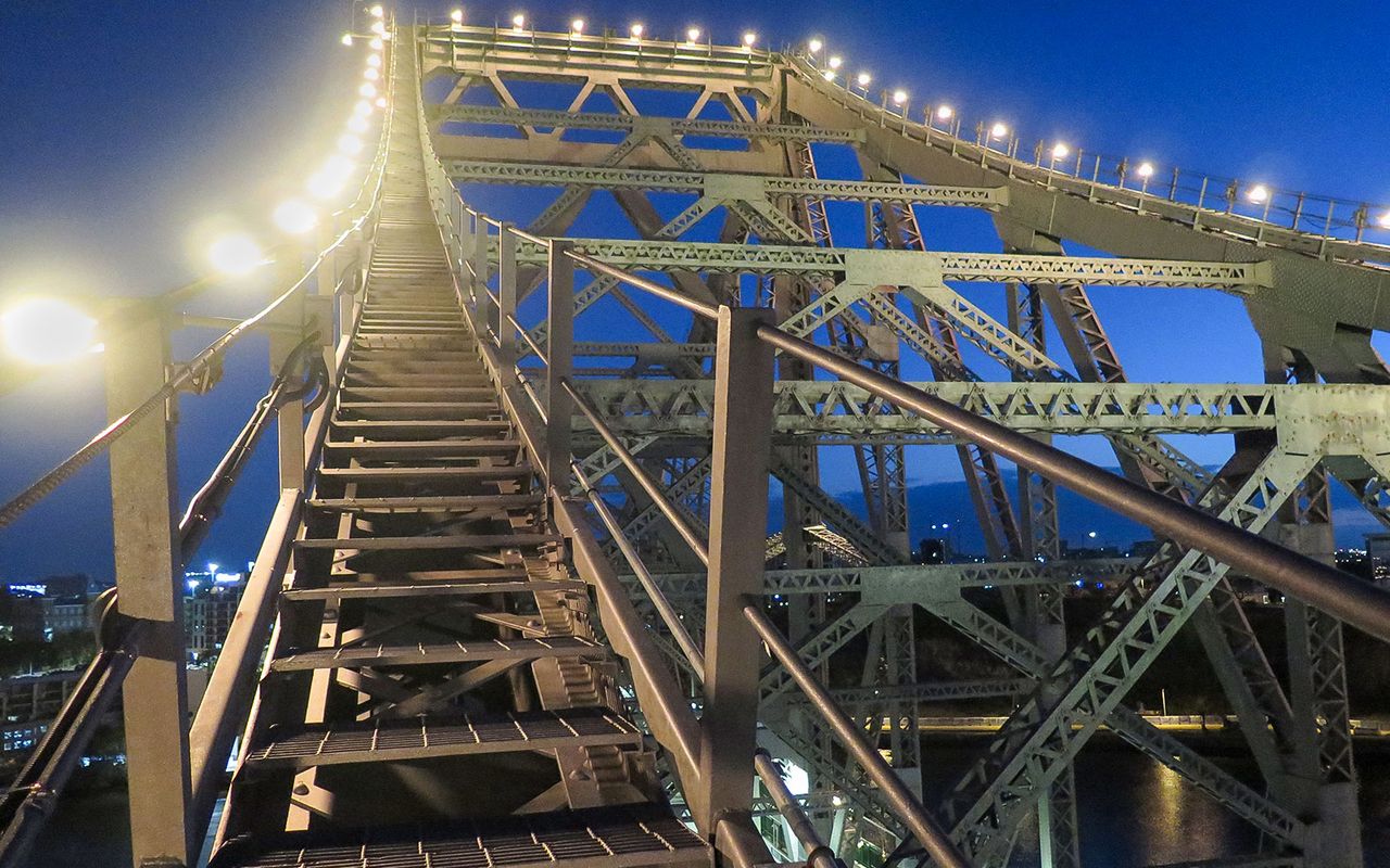 Salita notturna del ponte di Brisbane La Storia — 5