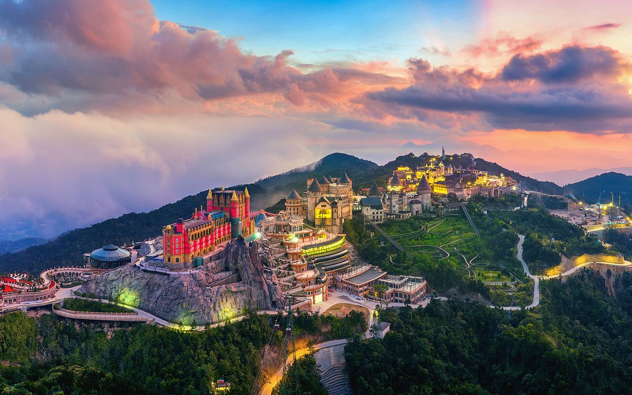 Biglietto notturno per il Sun World Ba Na Hills + Trasferimenti e cena — 6