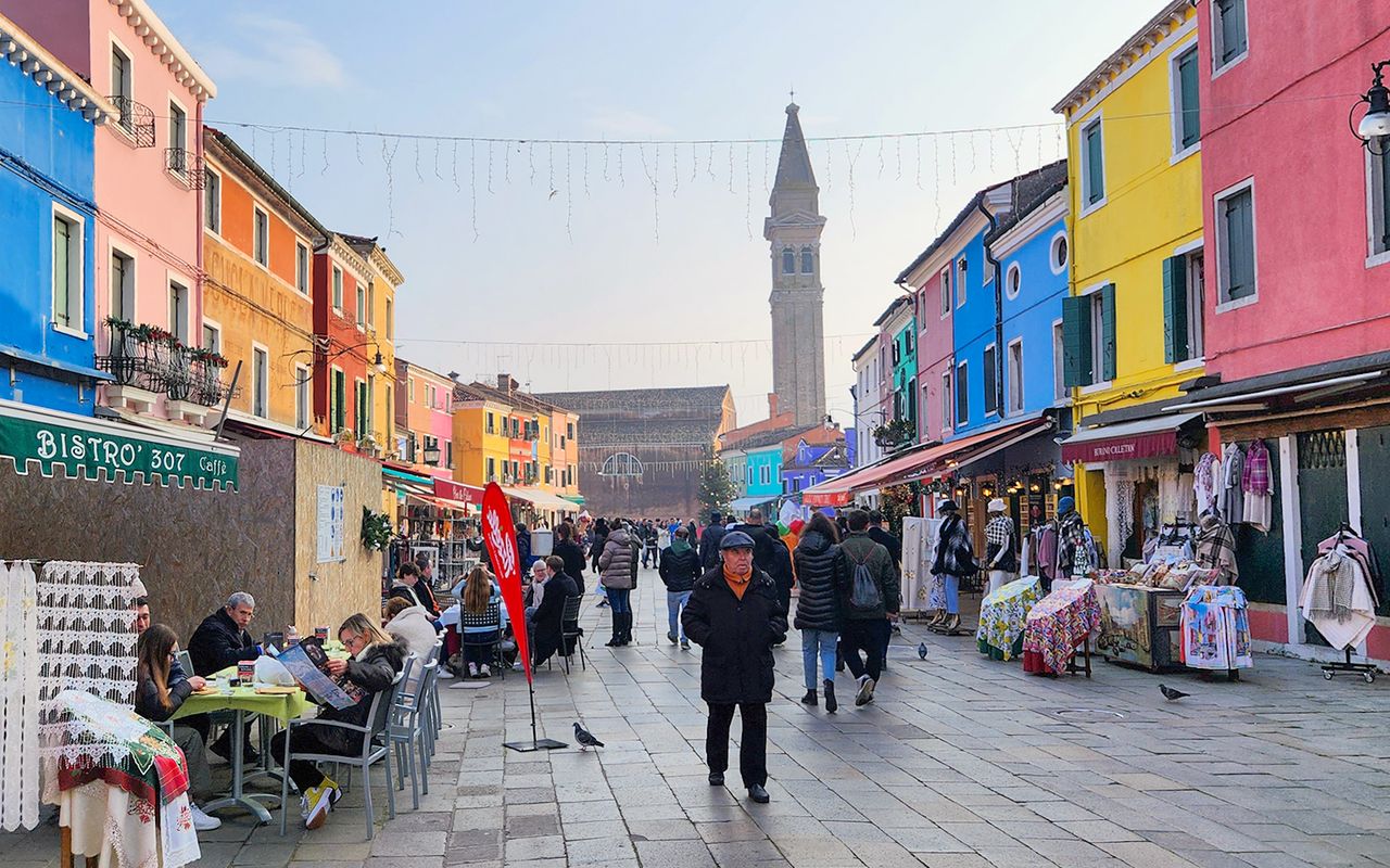Tour in barca di Murano, Burano e Torcello con dimostrazione di soffiatura del vetro — 8