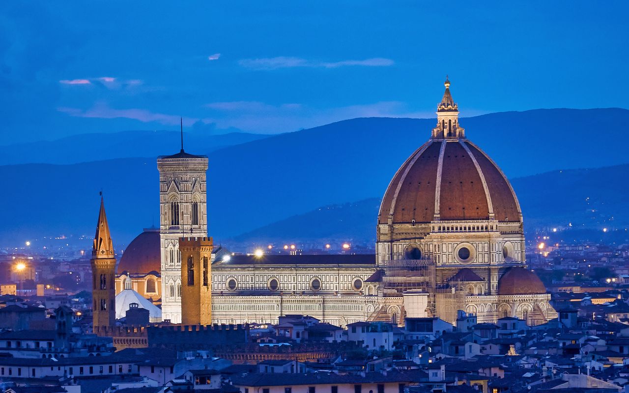 Biglietti Salta la Coda per la Galleria degli Uffizi e ingresso riservato alla Galleria dell'Accademia con tour della città di Firenze