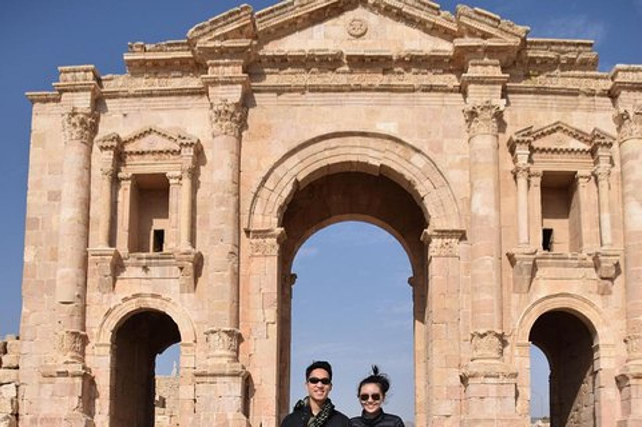 3 - Tour di un giorno da Amman: Jerash, Petra, Wadi Rum e Mar Morto