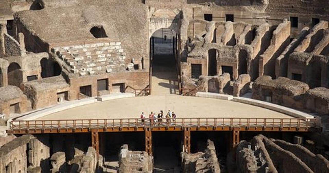 Tour privato del Colosseo con accesso all'Arena