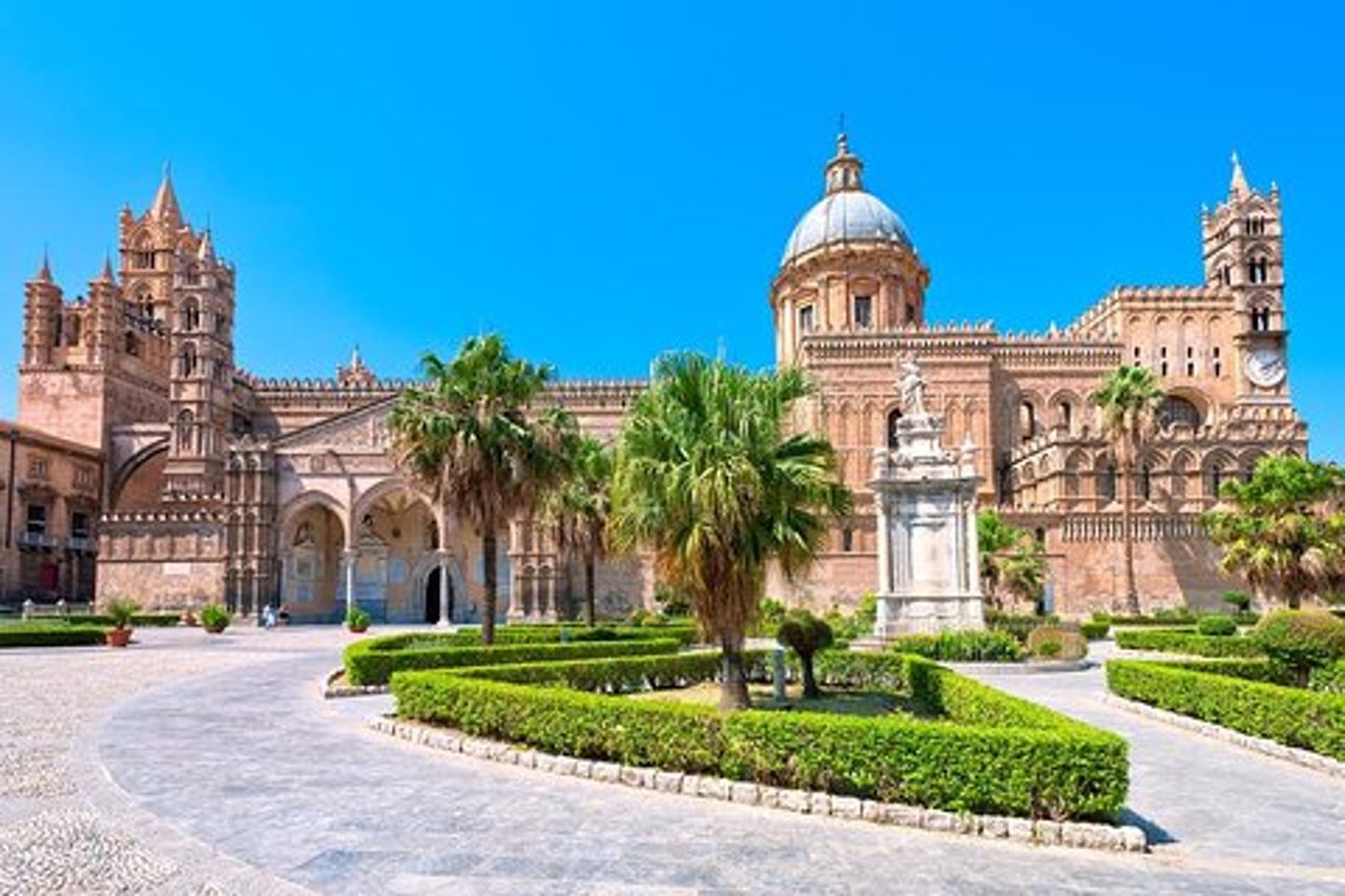 Gita di una giornata a Palermo e Cefalù con partenza da Taormina