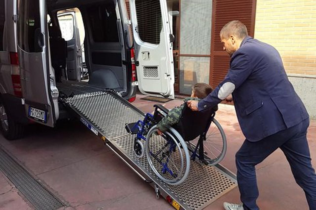 Roma Civitavecchia Escursione a terra accessibile per disabili in sedia a rotelle