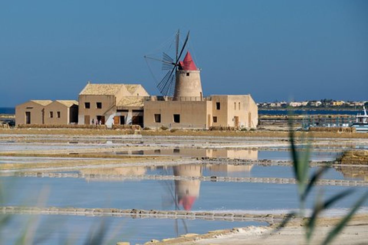 Erice e Marsala: sale, olio d'oliva e vino con pranzo incluso