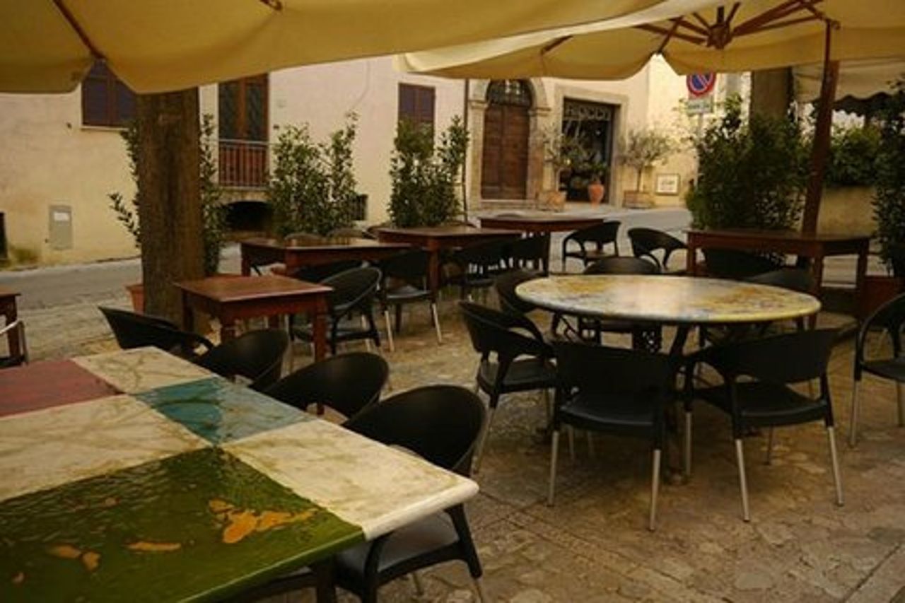Pranzo con degustazione di vini a Spello con degustazione di tartufi