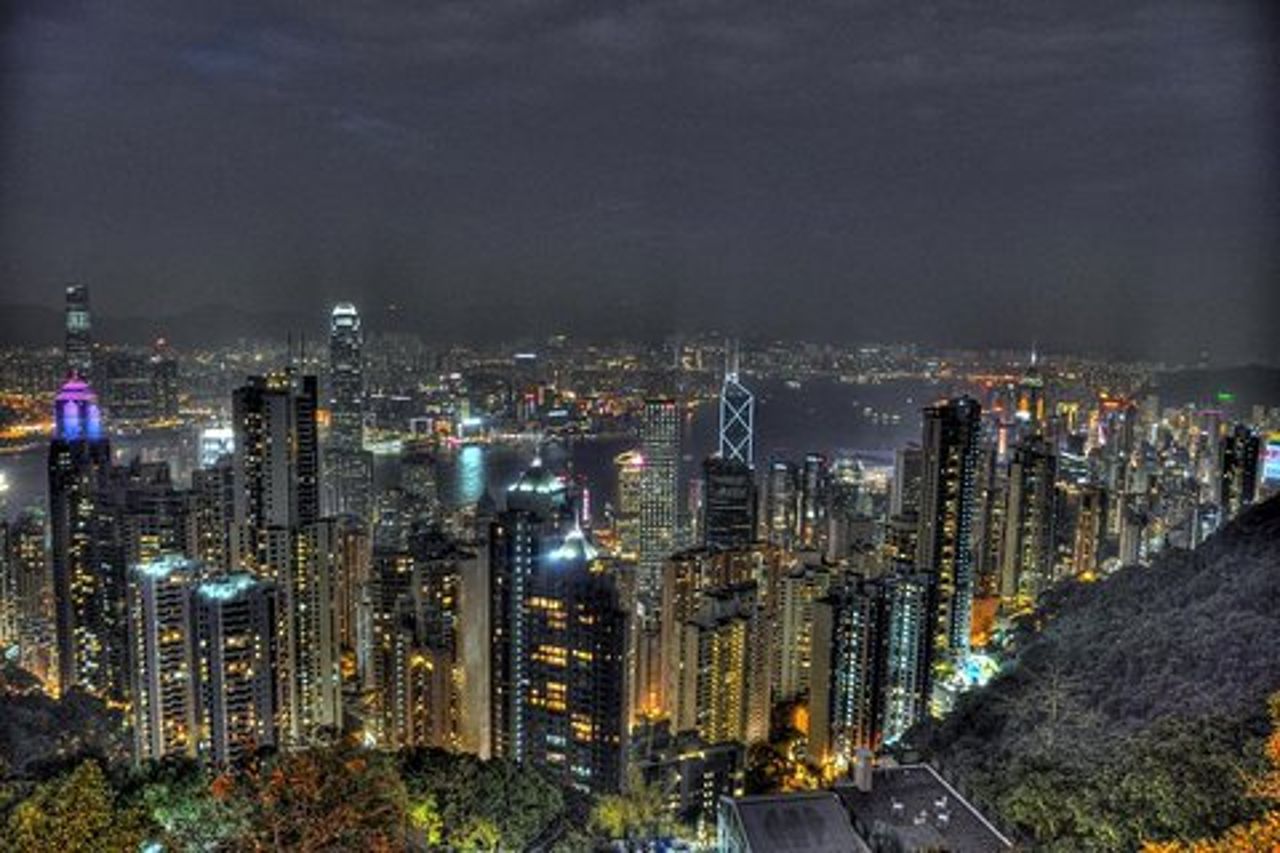 Tour privato a piedi di Hong Kong con un locale