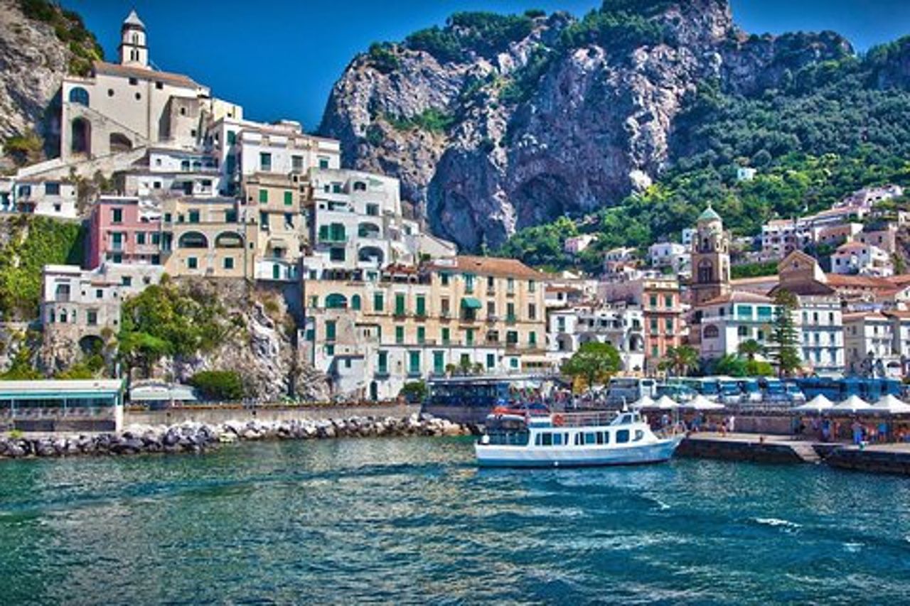 Tour privato della Costiera Amalfitana da Sorrento