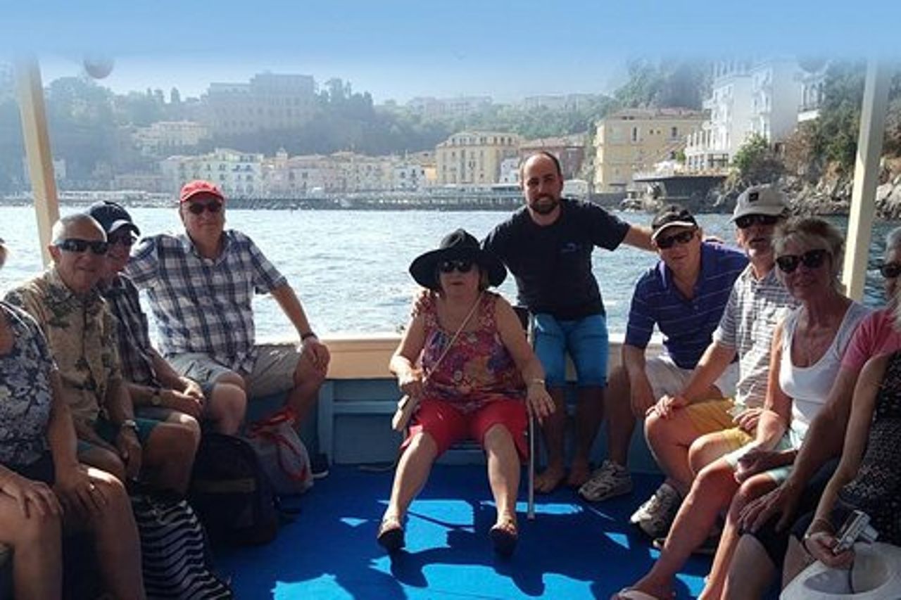 Pesca nella baia di Sorrento e Capri