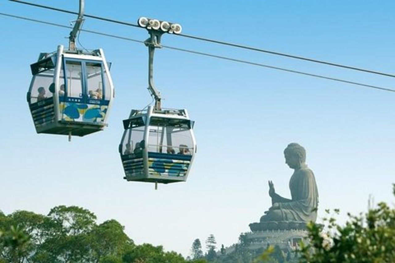 Gita di un giorno privata e personalizzata sull'isola di Lantau da Hong Kong