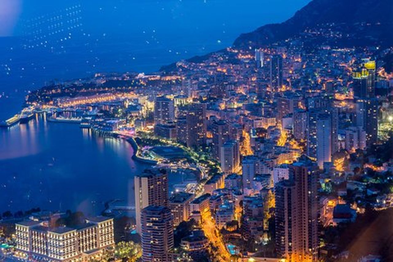 Monaco e Monte-Carlo di notte con autista privato / guida