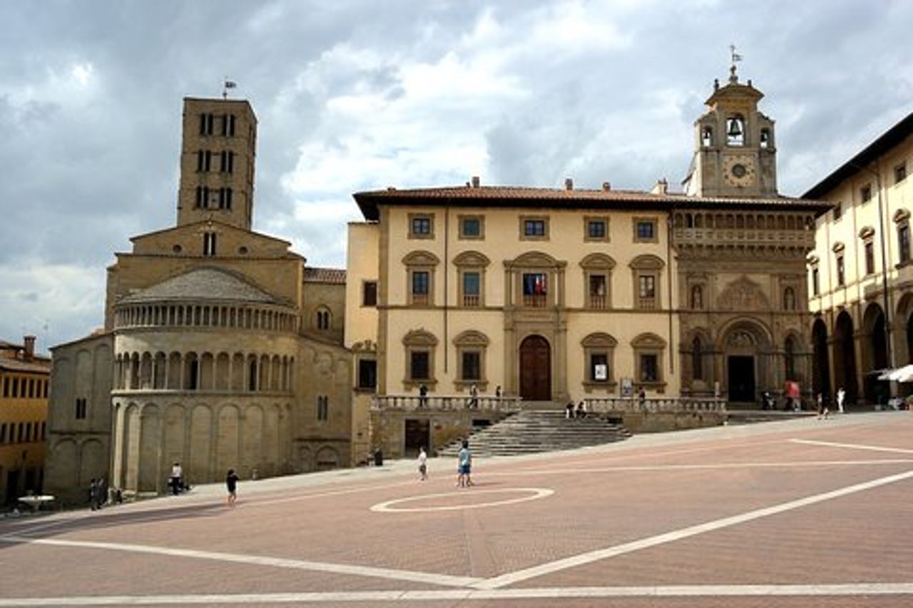Tour Privato di Arezzo con Guida Ufficiale