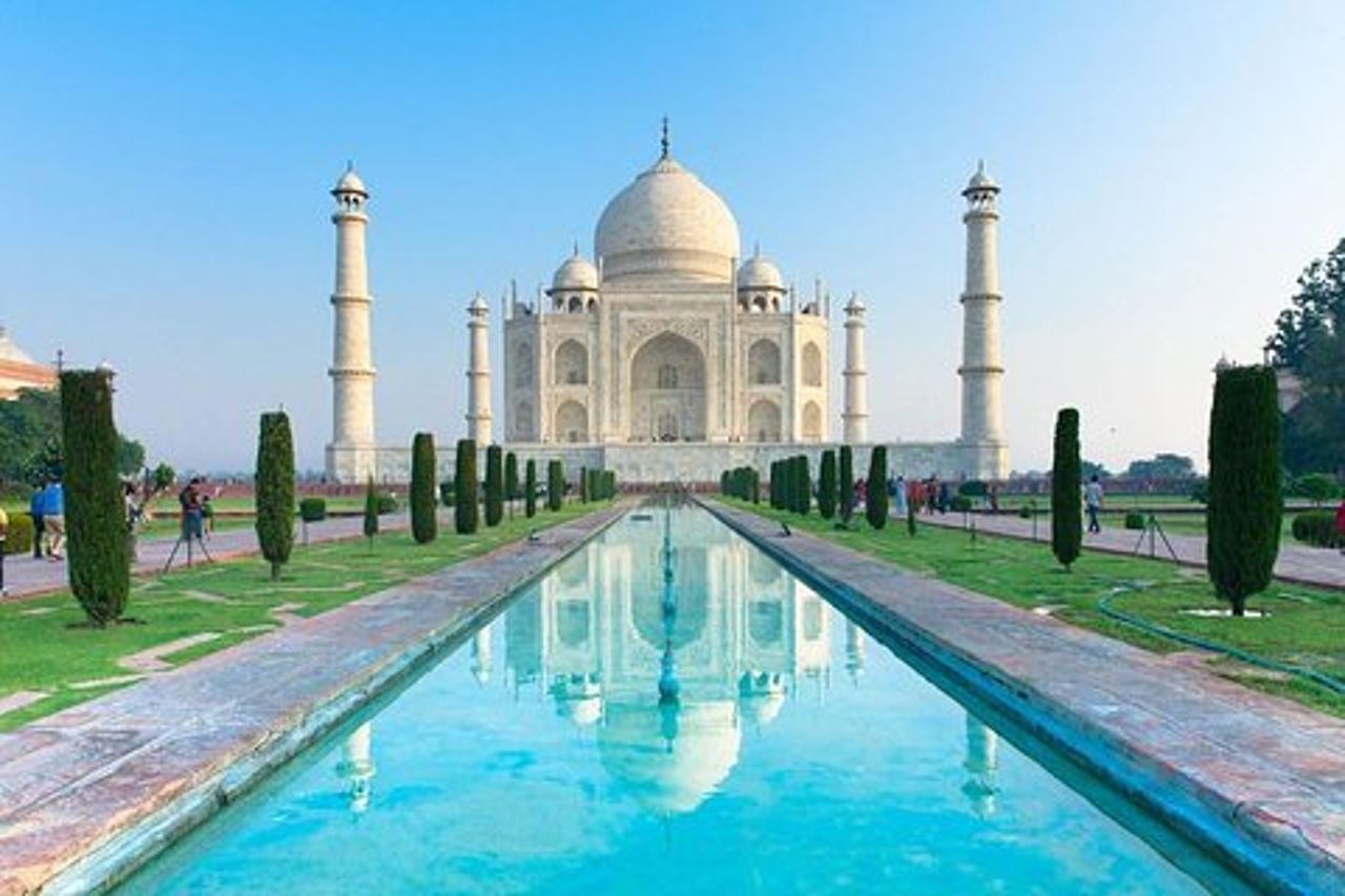 Tour privato di Taj Mahal e Agra Fort da Delhi