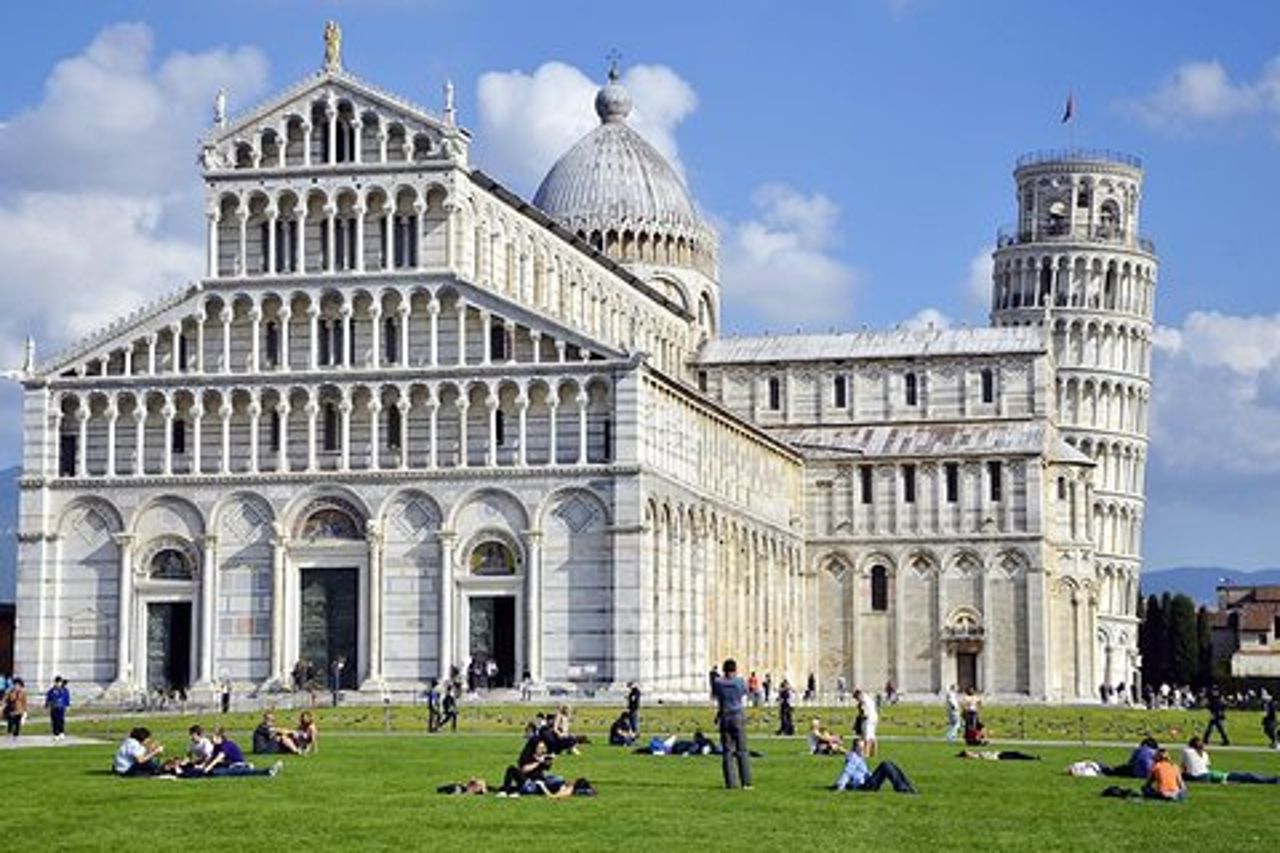 Pisa e Lucca dal Porto Crociere di Livorno