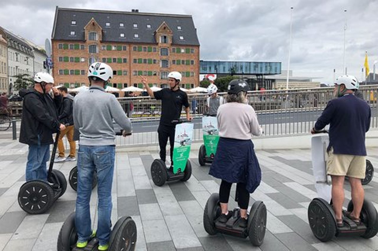 Escursione a bordo: 2 ore di crociera in Segway a Copenaghen