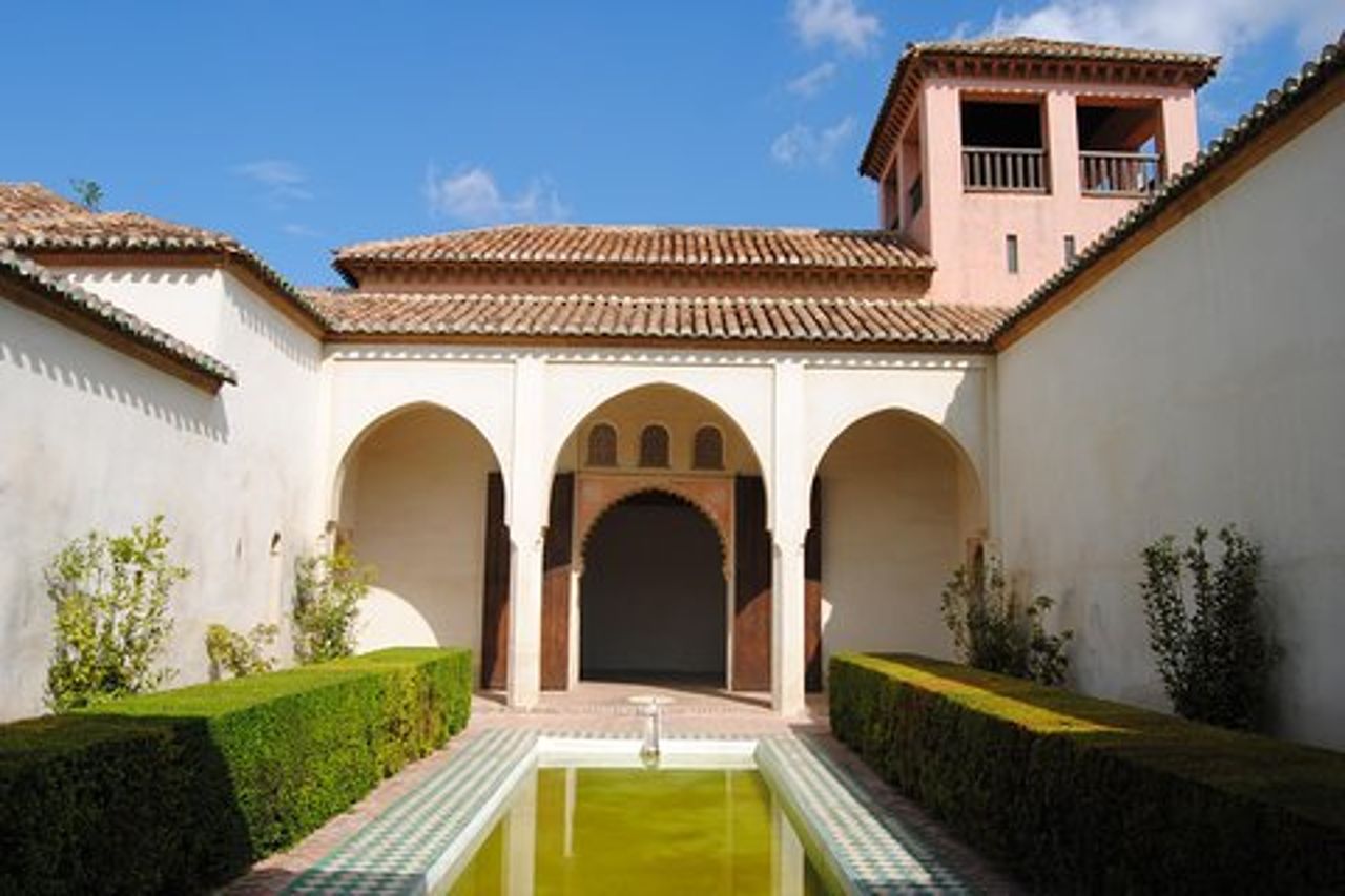 Tour privato a piedi dei monumenti di Malaga