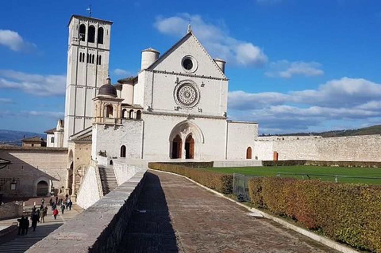 Assisi e Orvieto da Roma: goditi una giornata in Umbria, tour privato