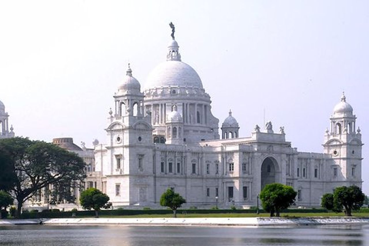 British Raj Walk a Calcutta