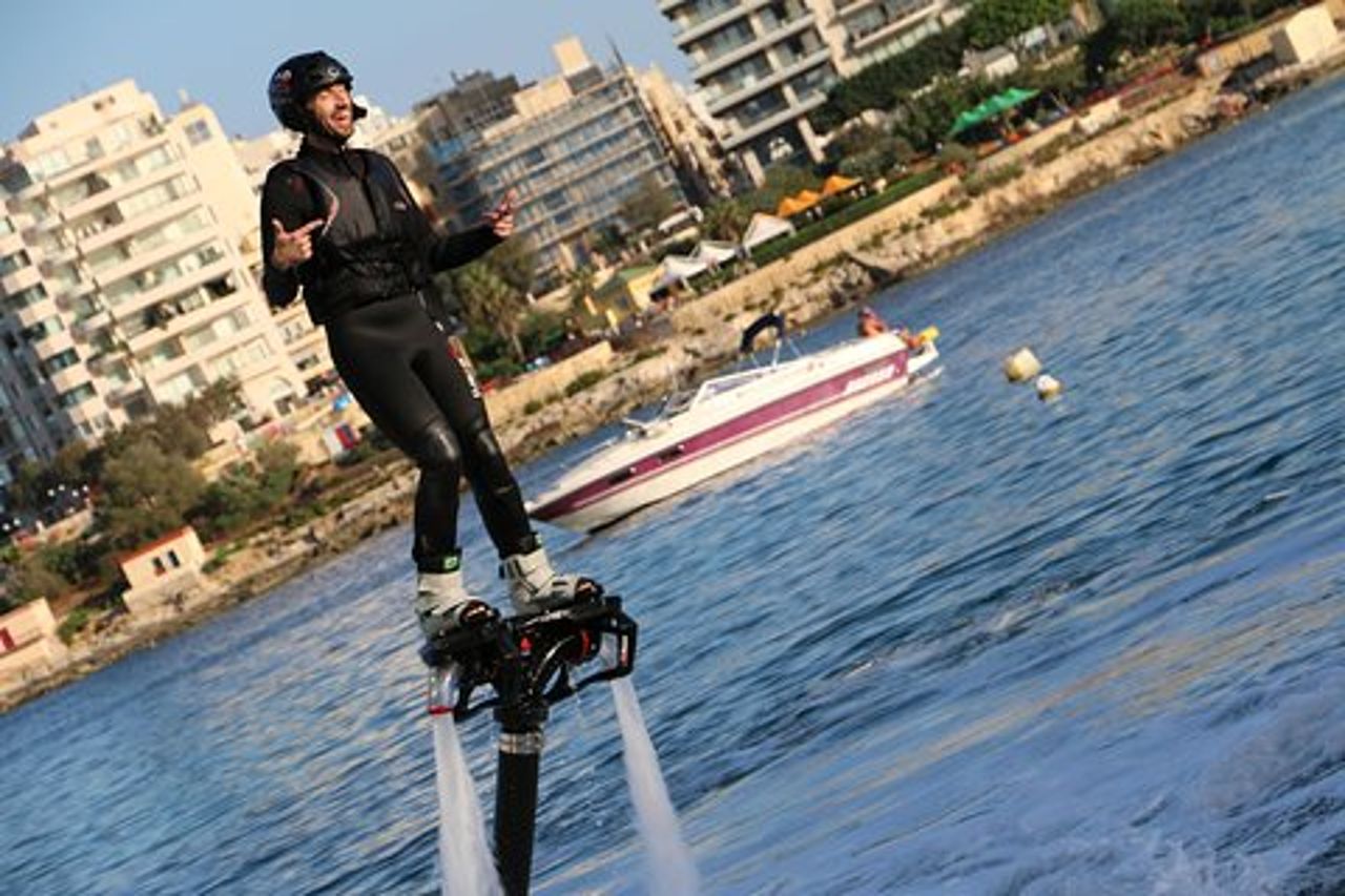 Anteprima di volo in flyboard (20 minuti)
