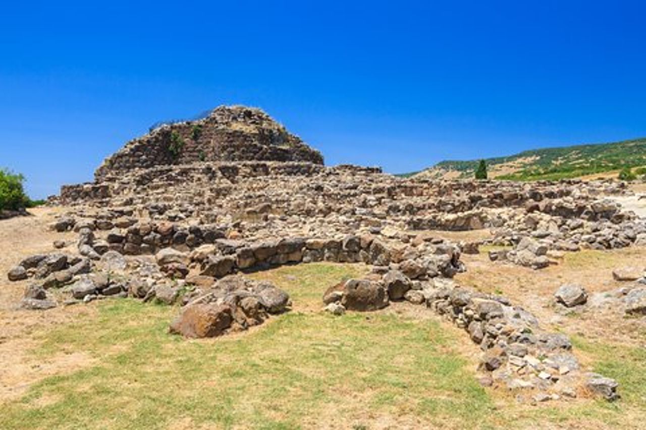 Visita a Su Nuraxi di Barumini patrimonio mondiale UNESCO