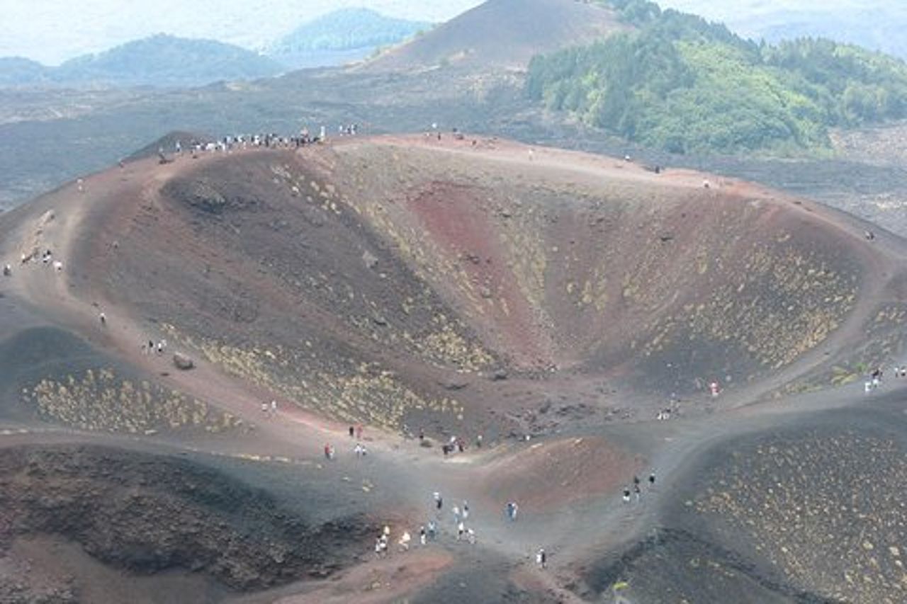 Escursione FULL DAY - ETNA e TAORMINA