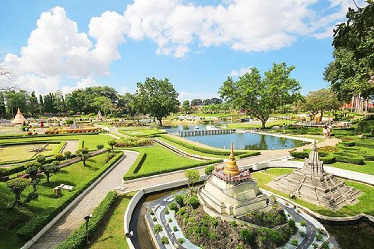 Mini Siam Miniature World Admission con trasferimento di andata e ritorno da Pattaya