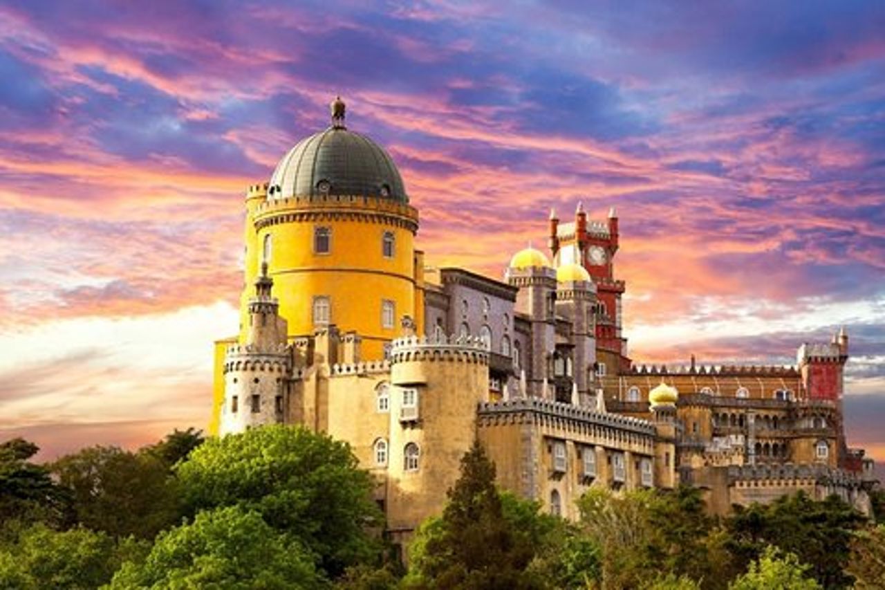 Tour privato di Sintra, Cabo da Roca e Cascais con visita a 2 palazzi