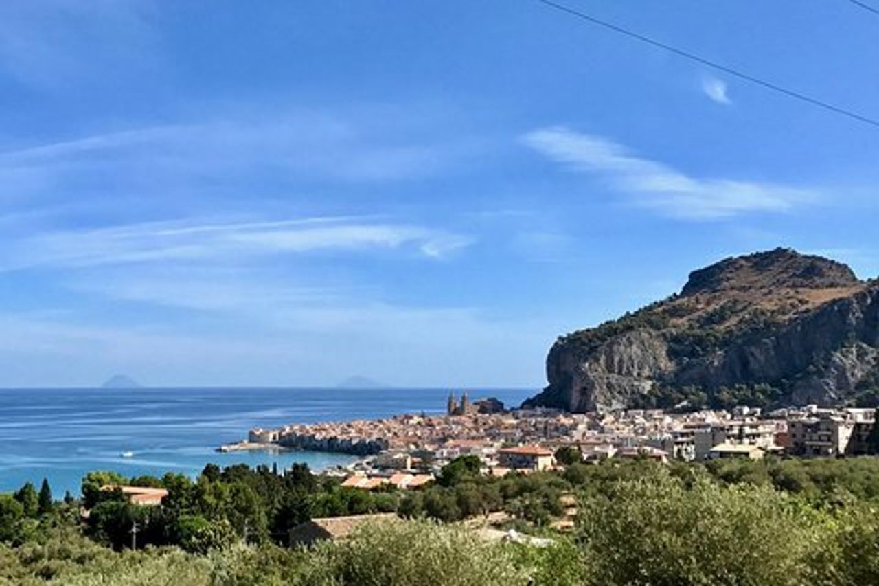 Tour privato CEFALU' e MONREALE con Guida Autista parte da Palermo