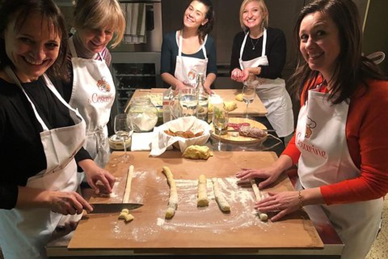 Corso di cucina privata con pranzo o cena a Cefalù