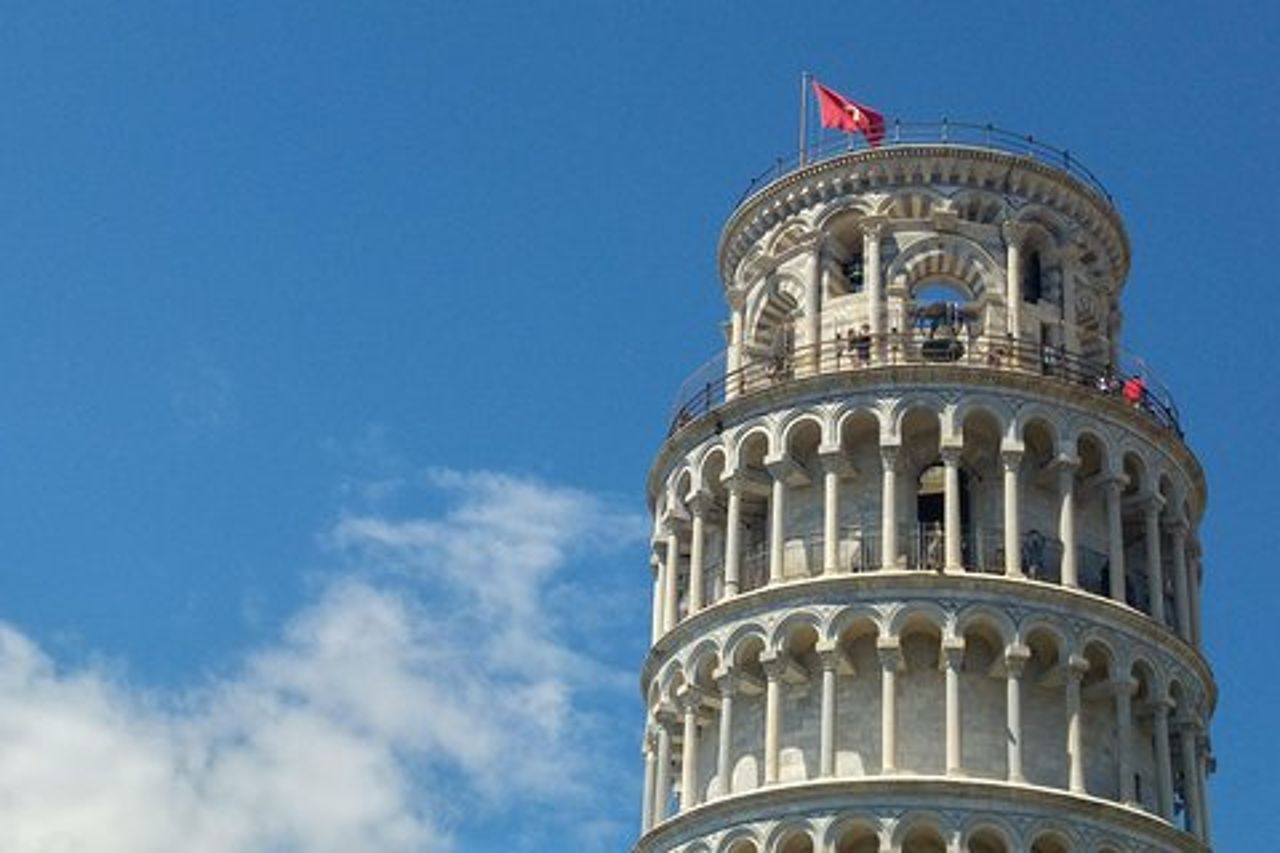 Tour privato di un giorno: Pisa e Lucca da Firenze
