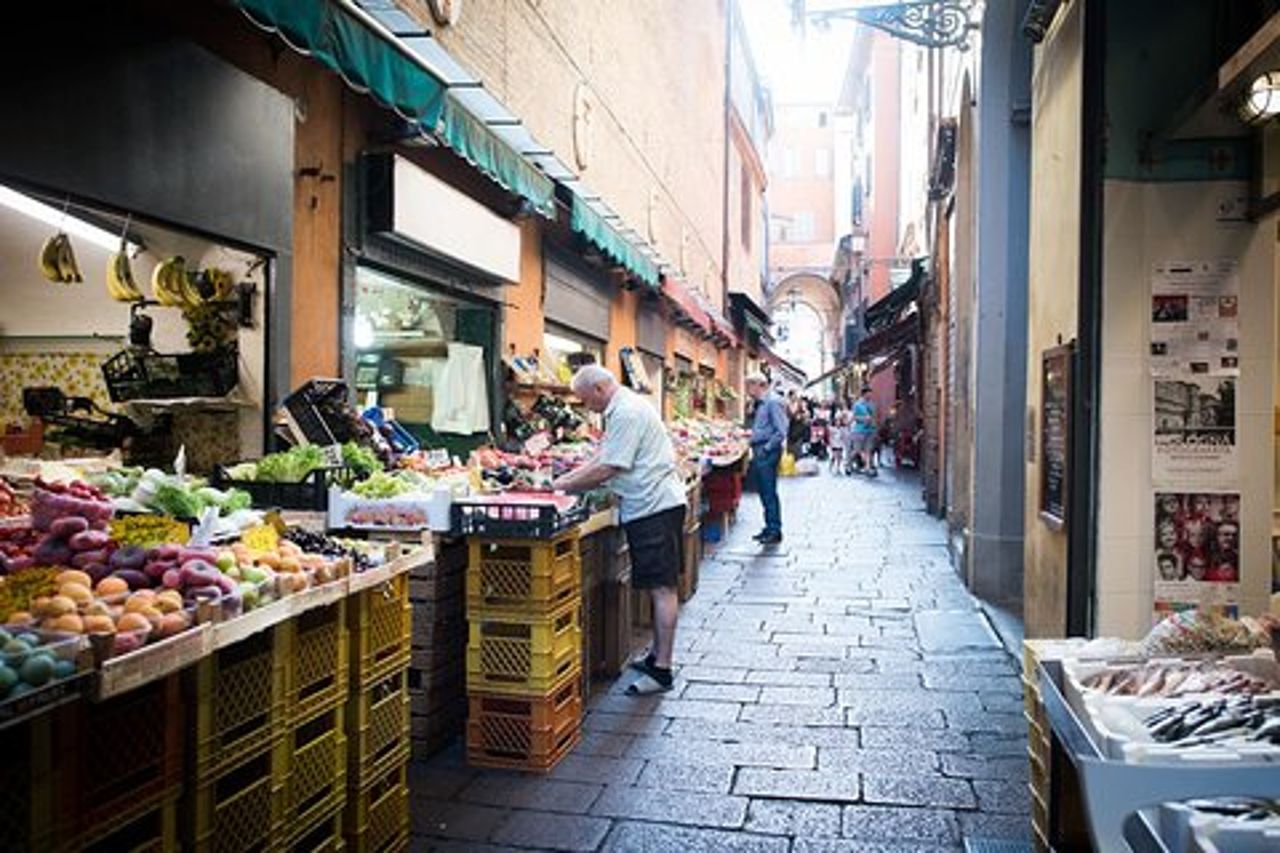 Tour del mercato privato, pranzo o cena e demo di cucina a Foligno