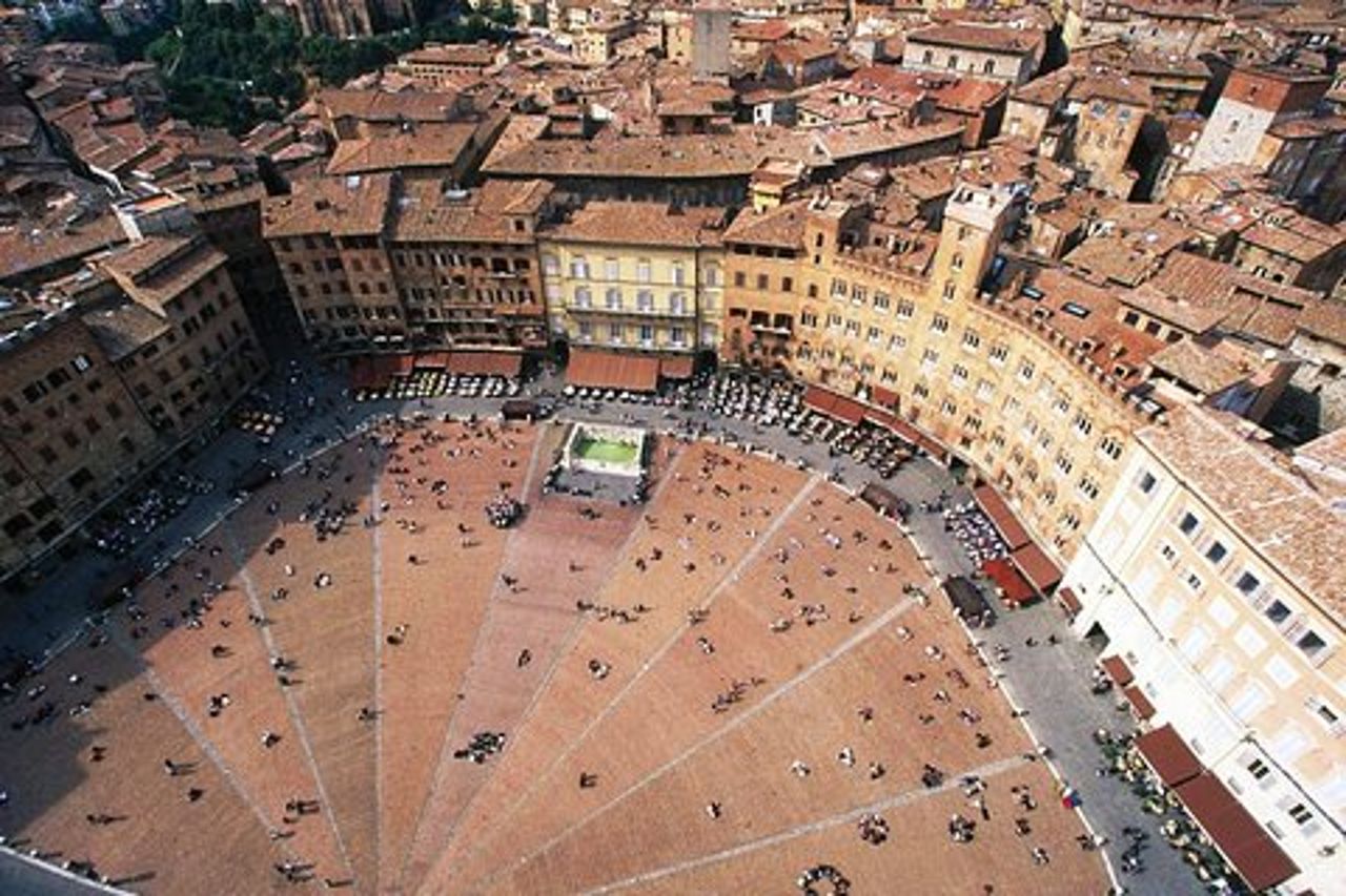 Siena e San Gimignano: tour per piccoli gruppi con pranzo da Firenze