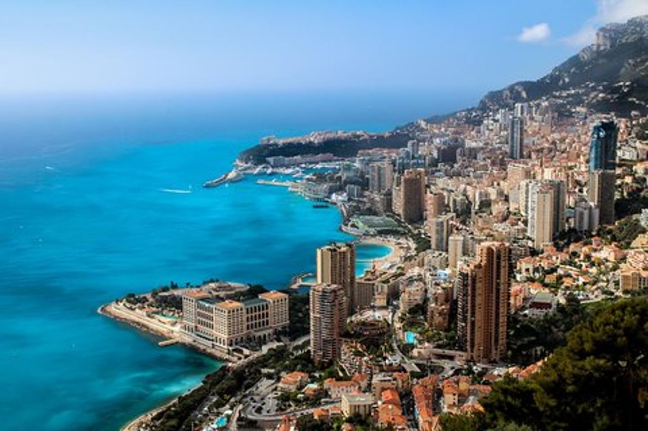 Tour privato di mezza giornata a Eze e Monaco