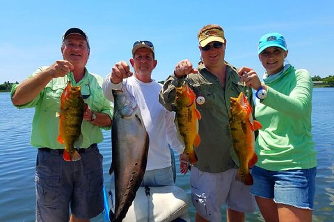 Pavone Bass Fishing Trips vicino a Boca Raton