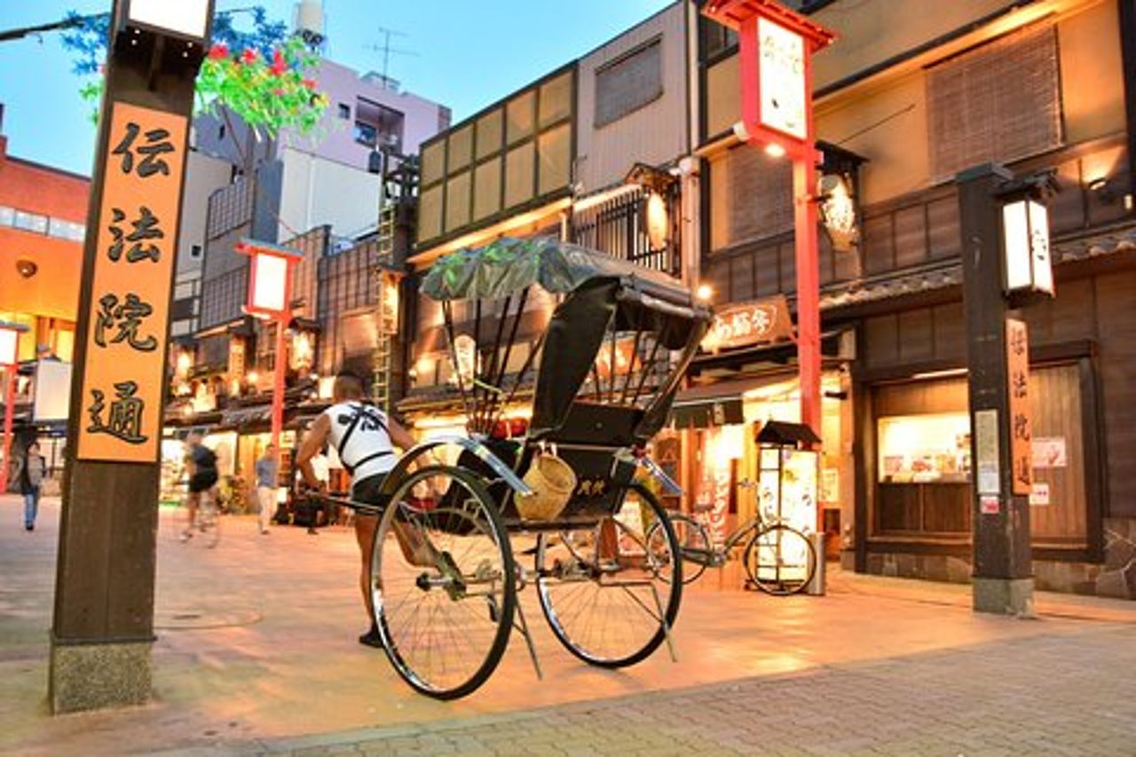 Tour di Tokyo in risciò da Asakusa