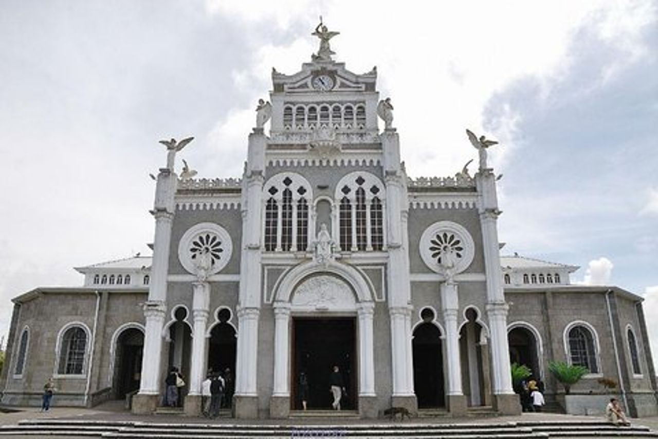 Orosi & Lankester da San José