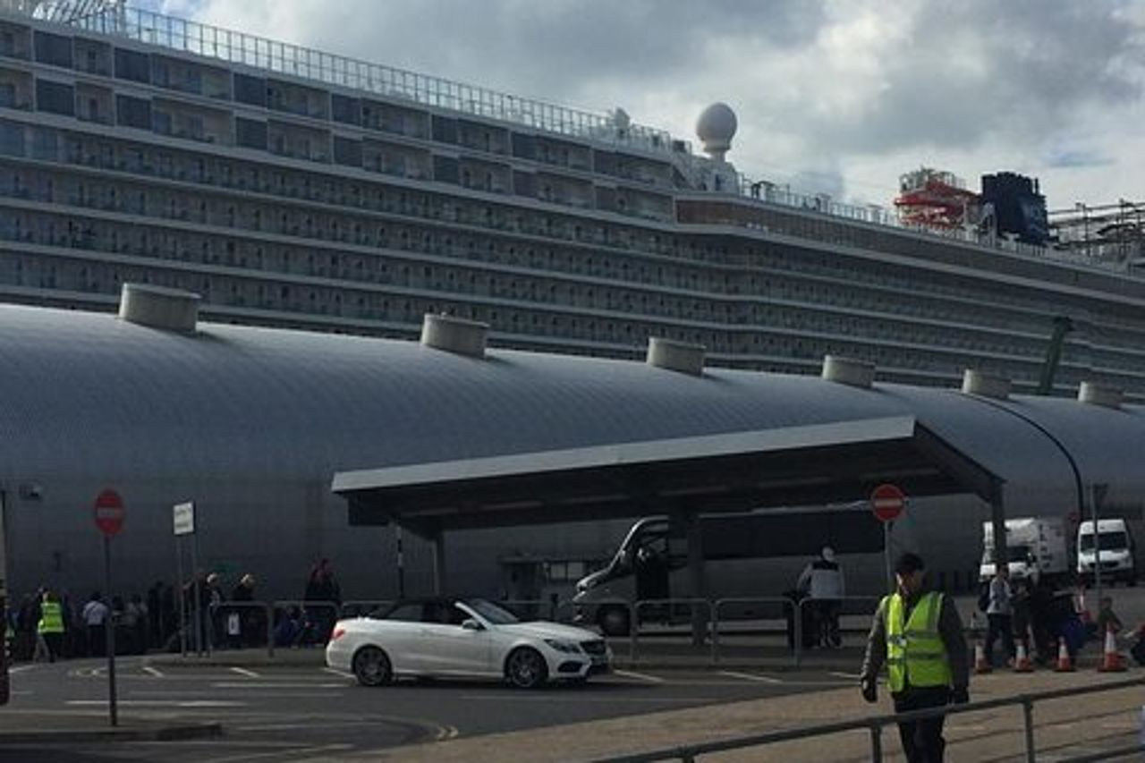 Arrivo Trasferimento da Cruise Ports a London Hotel o London Airports