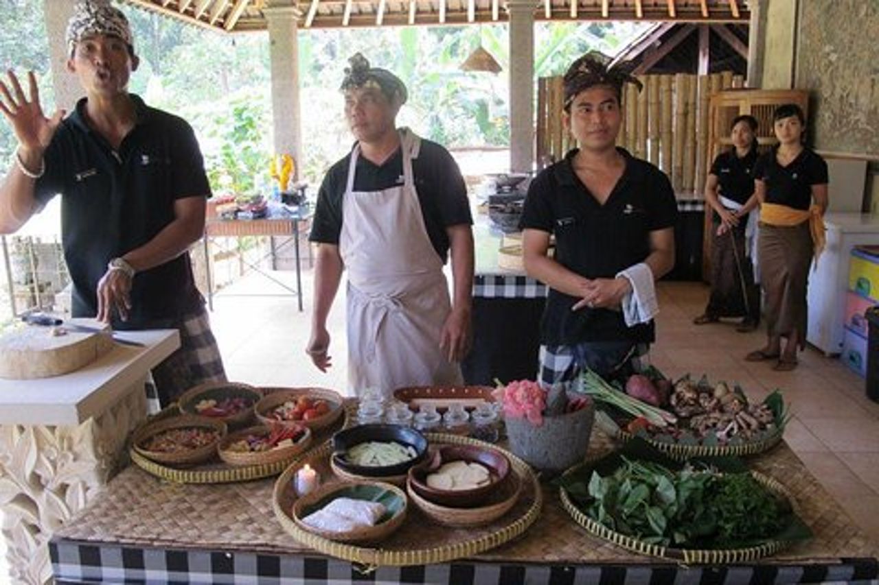 Corso di cucina a Bali con esperienza culturale