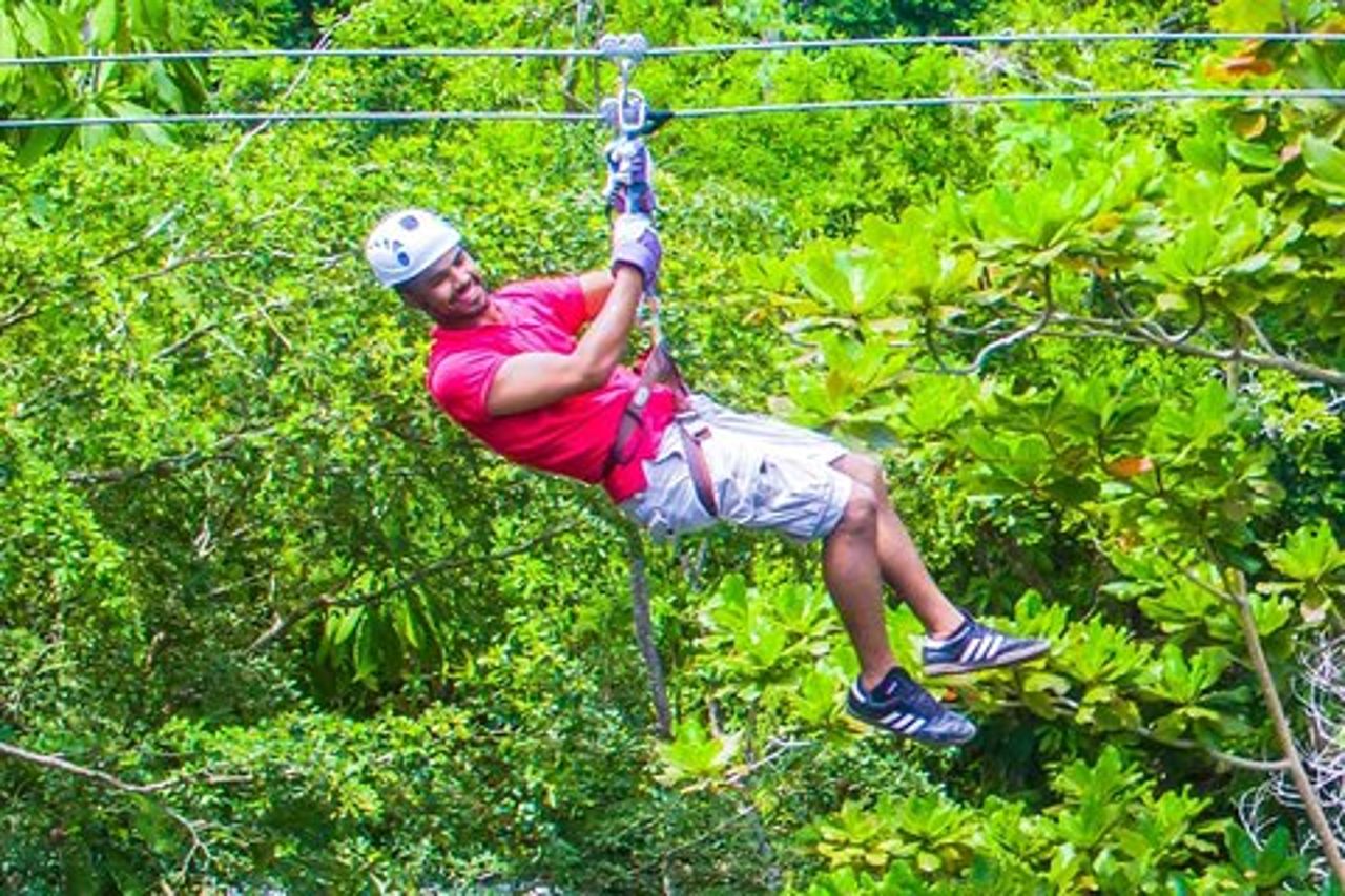 Zipline e River Tubing Adventure da Ocho Rios