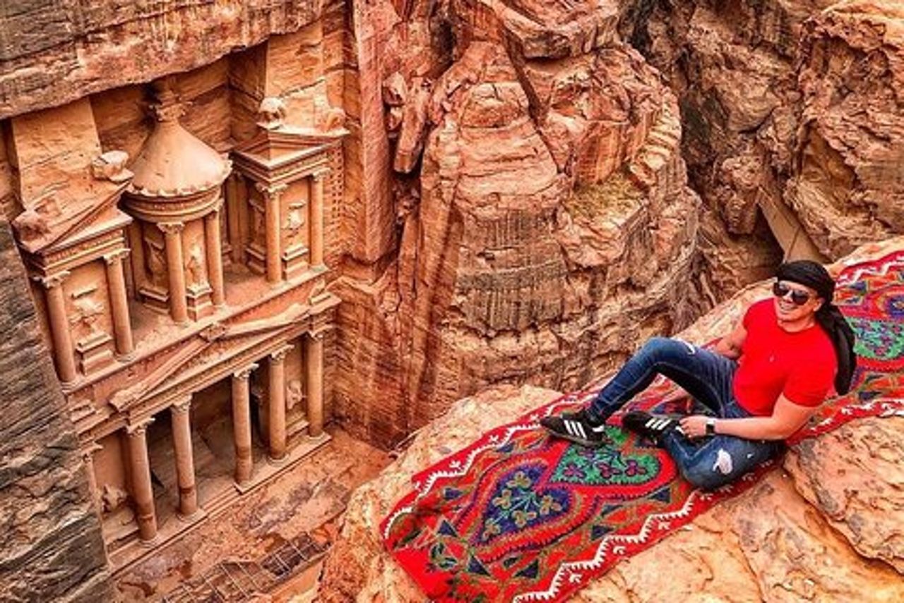 Trasferimento dal Mar Morto a Petra