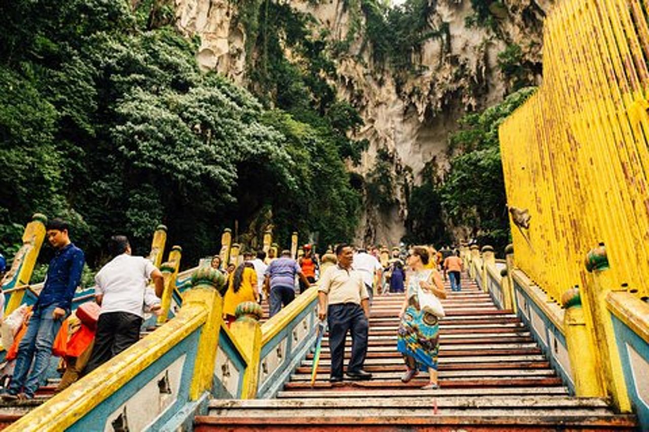 Tour privato delle grotte di Batu con prelievo da Kuala Lumpur