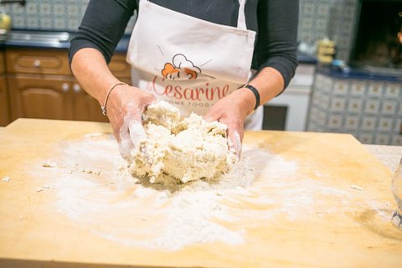 Corso privato di pizza e tiramisù a casa di Cesarina con degustazione ad Ascoli Piceno