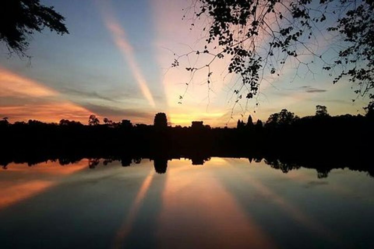 Tour del tempio di 3 giorni con cascata di Kulen + lago Tonle Sap