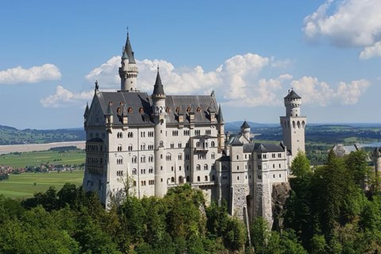 Tour privato saltafila del castello di Neuschwanstein per gruppi