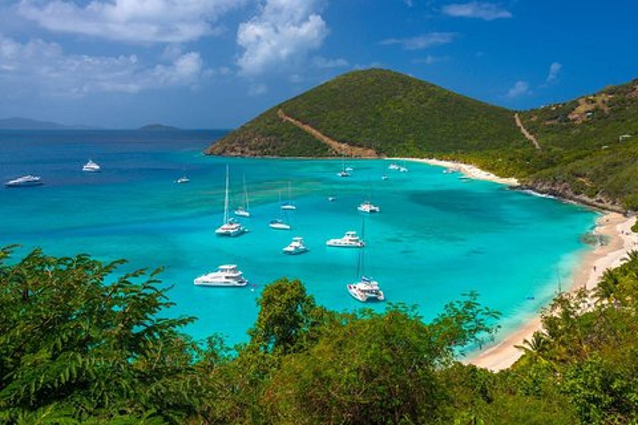 Scopri le Isole Vergini britanniche attraverso un tour indimenticabile