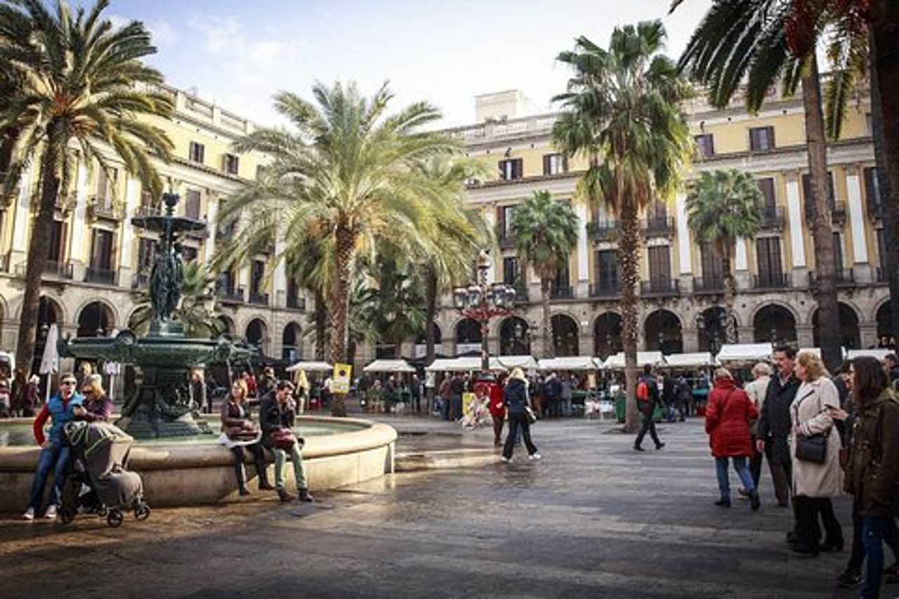 Tour privato a piedi della città vecchia di Barcellona e del quartiere gotico